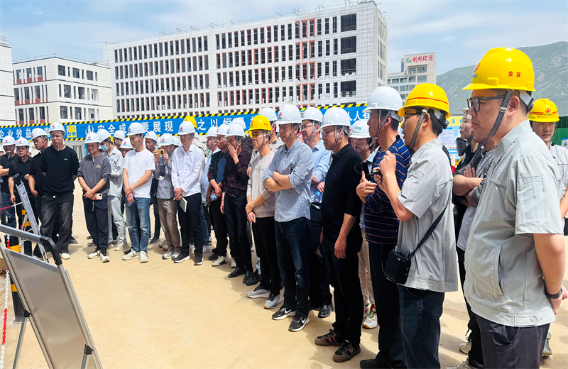 2025年4月17日，由莆田市涵江区住房和城乡建设局主办、yh86银河国际三建承办的钢筋安装工程质量防控现场交流会在联东U谷·涵江海峡智造产业谷一期成功召开。